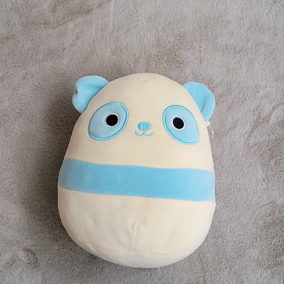 penny the panda squishmallow